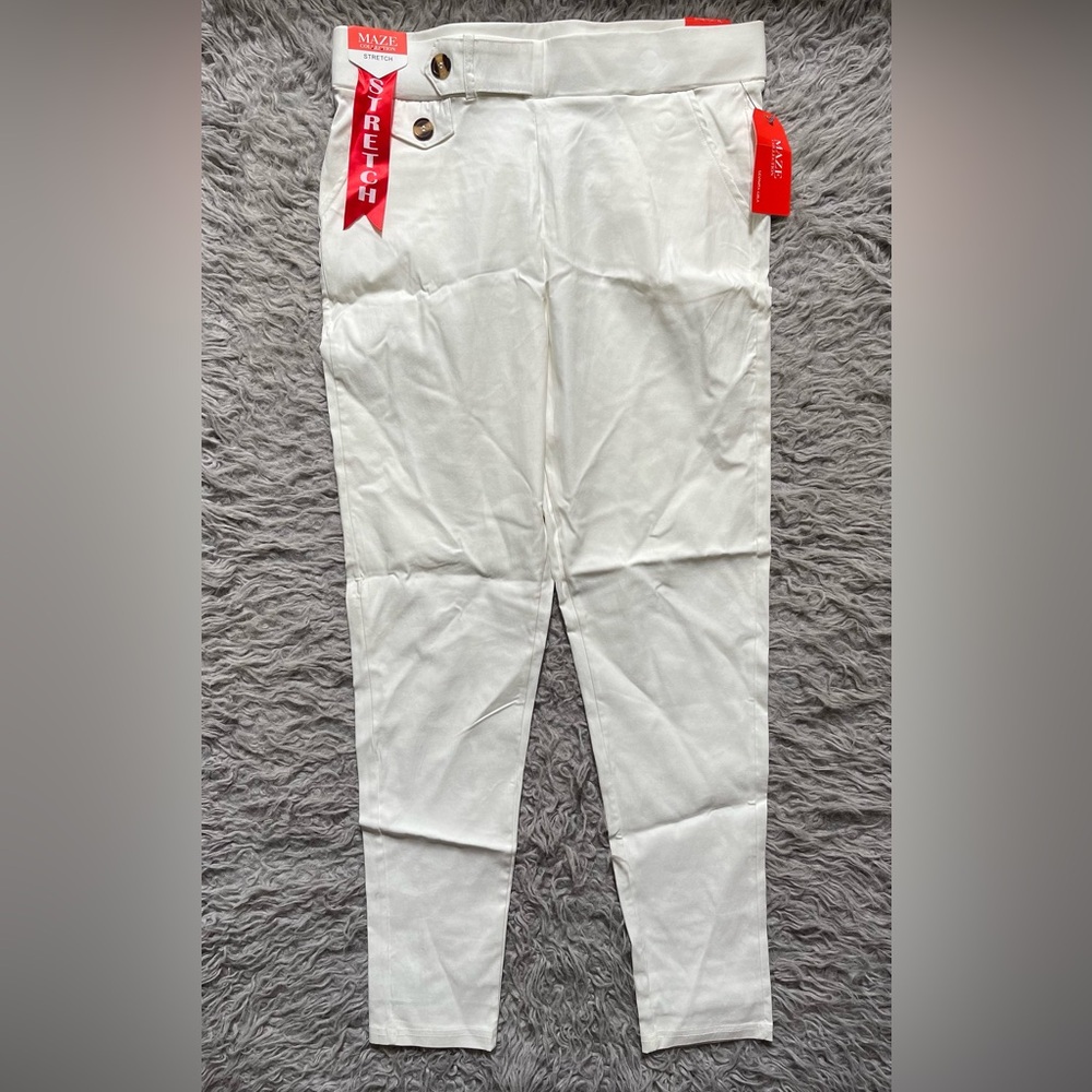 Petite Women Pants